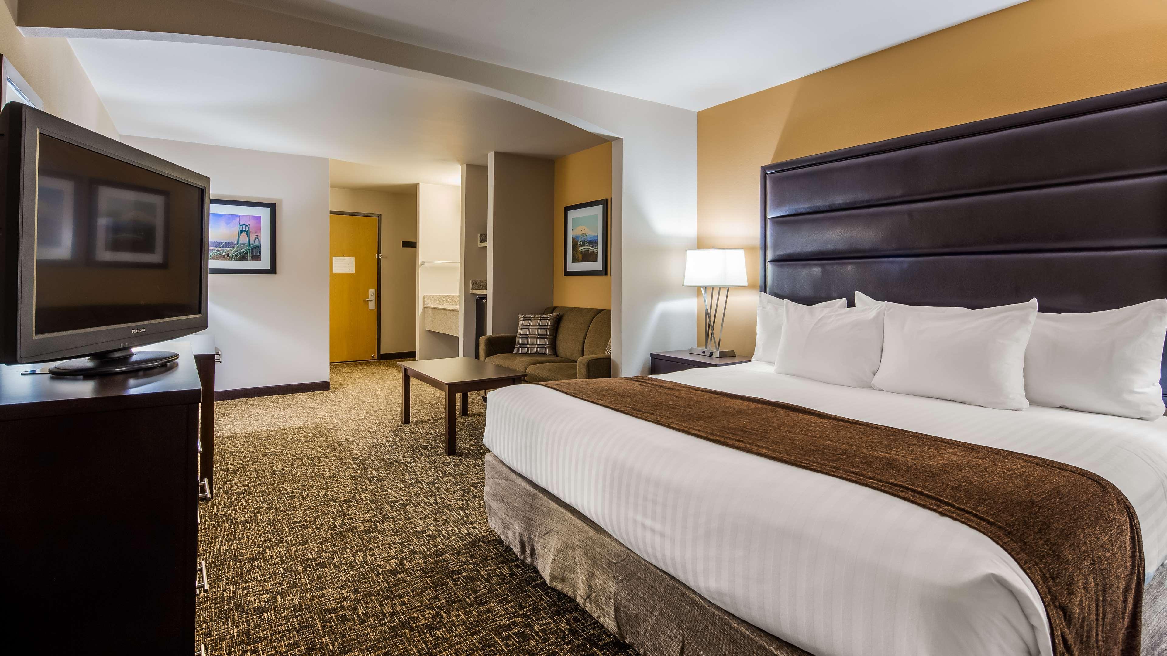 Best Western Oak Meadows Motel
