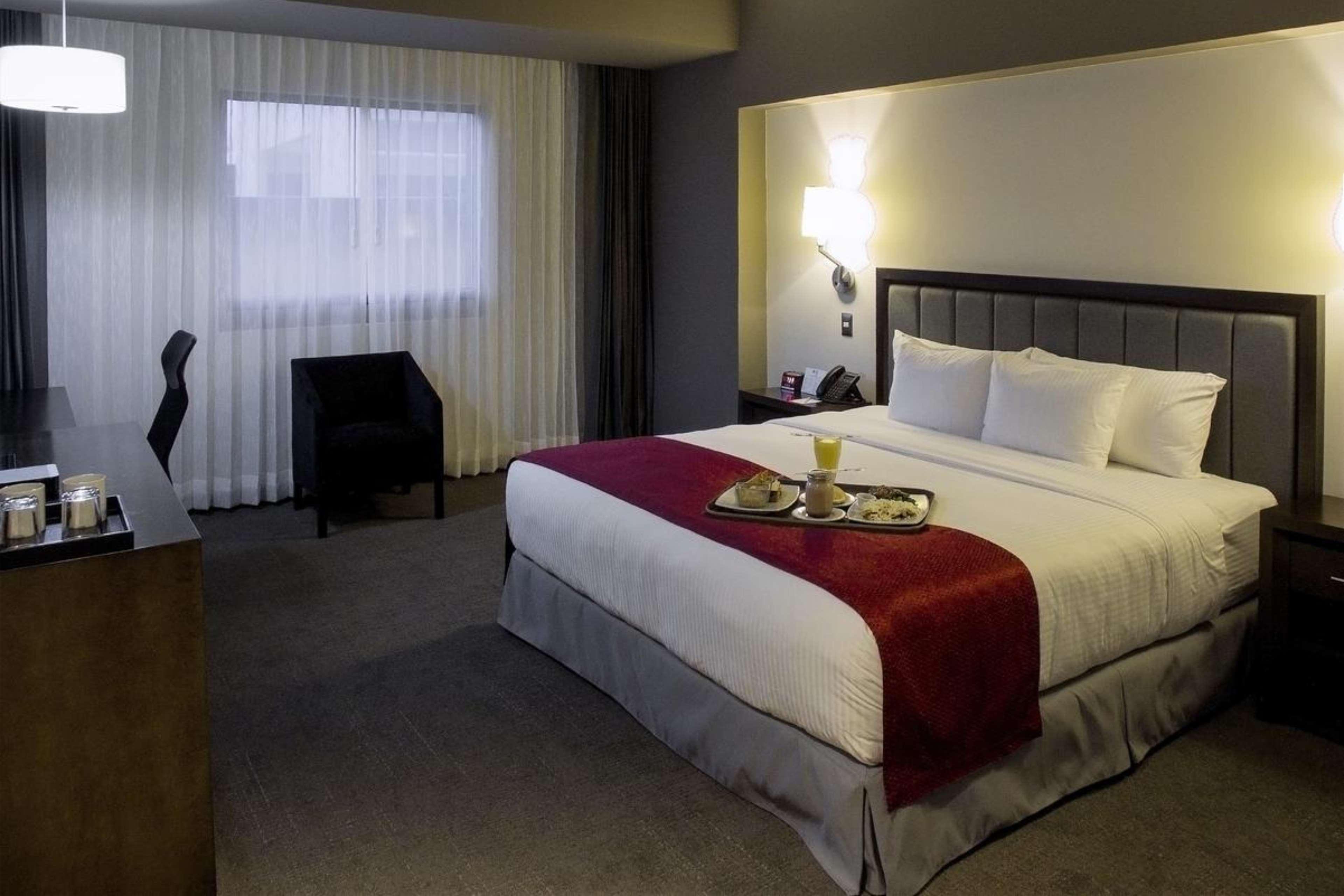Best Western Oak Meadows 3*