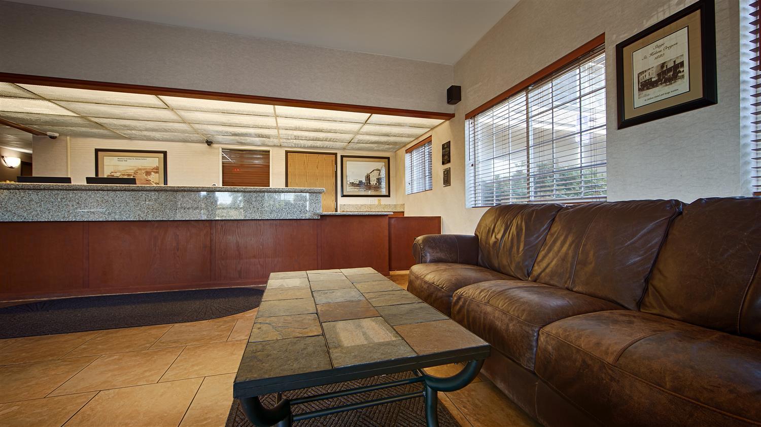 Motel Best Western Oak Meadows 3*