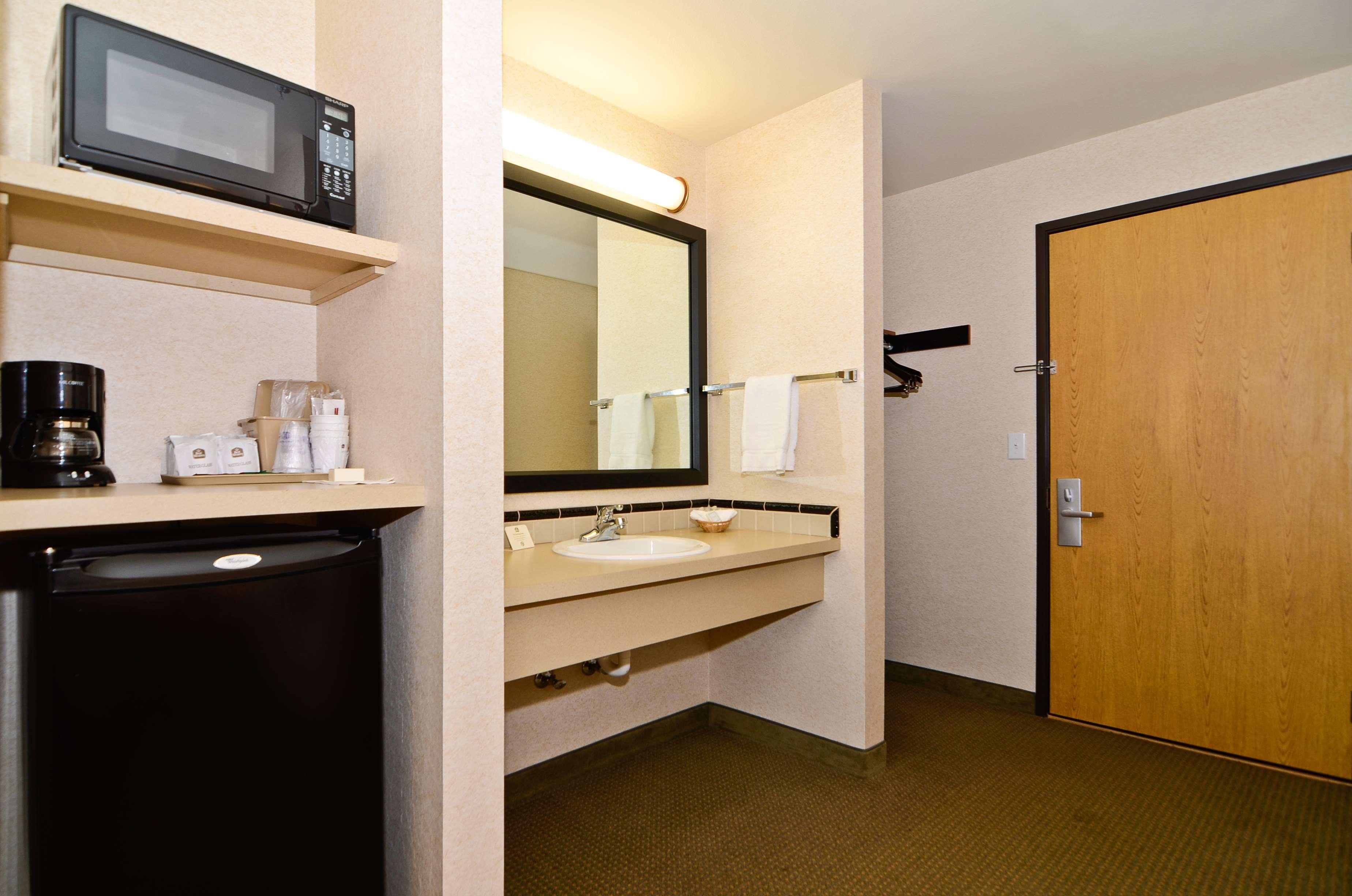 Motel Best Western Oak Meadows 3*